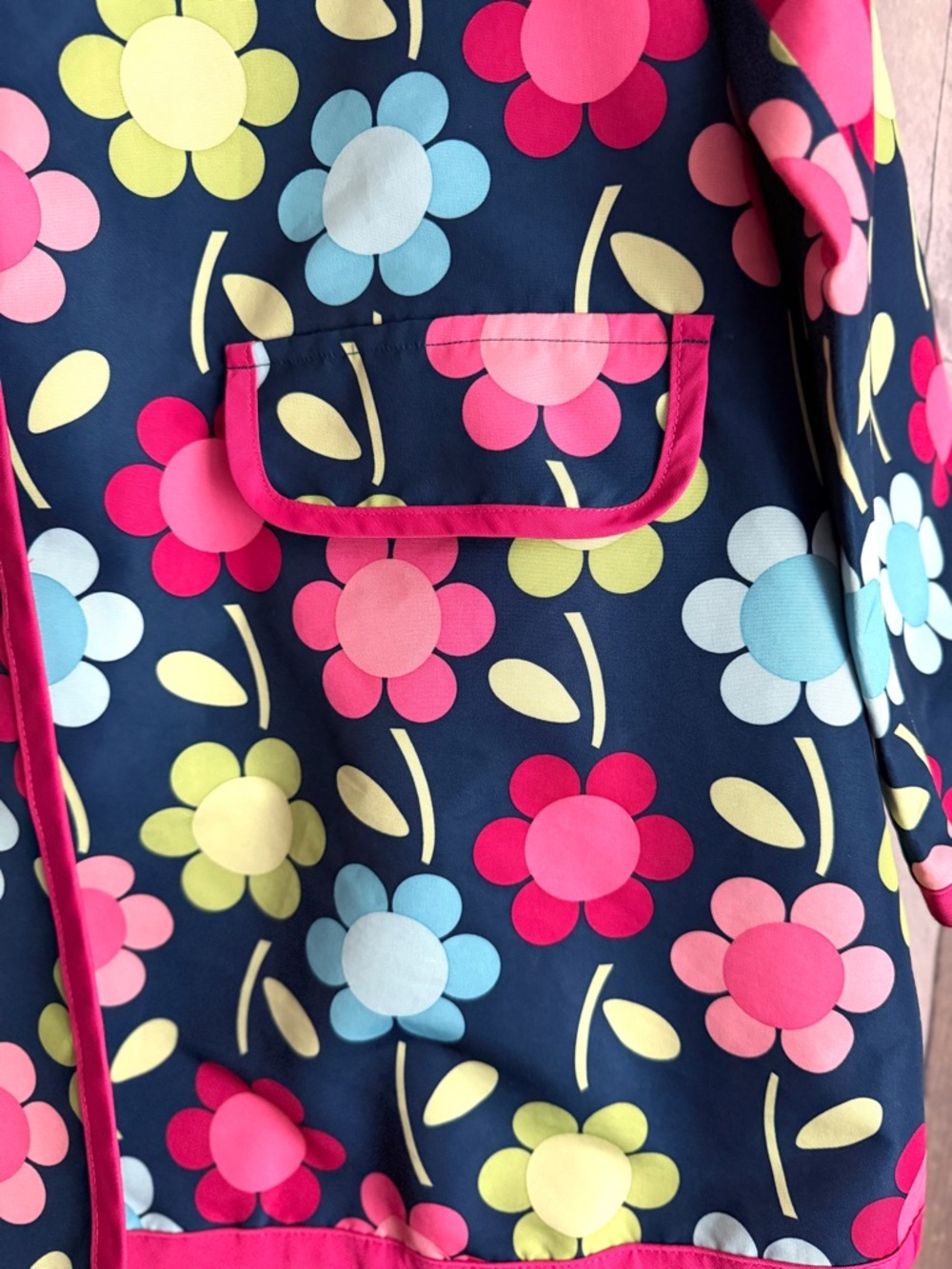 Gymboree Girls Raincoat with beautiful flower pattern - Picture 3 of 13